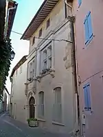 Maison Renaissance de L'Isle-sur-la-Sorgueescalier, tourelle, élévation, toiture