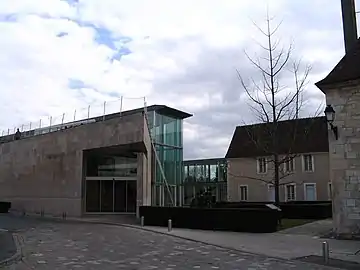 Le musée de l'Hospice Saint-Roch, à Issoudun, France, architecte Pierre Colboc