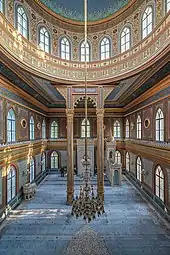 À l'intérieur de la mosquée Yıldız Hamidiye. Octobre 2021.