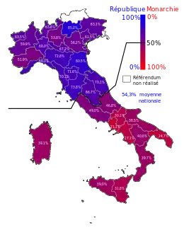 Carte de l'Italie découpée par circonscription avec des couleurs entre bleu et rouge indiquant la tendance majoritaire républicaine ou monarchiste