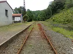 Ancien pylône utilisé quand la ligne était électrifiée.