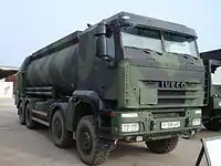 Straßentankwagen schwer 8x8 (FSA) (camion-citerne)