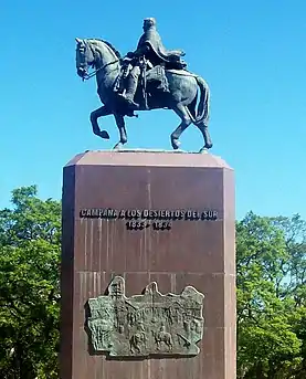 Monument à Juan Manuel de Rosas, inauguré en 1999.