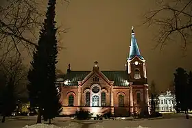 L'église de Jyväskylä et au fond l'hôtel de ville.