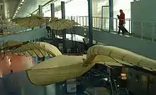 Réplique de la barque ailée du musée du Bourget.