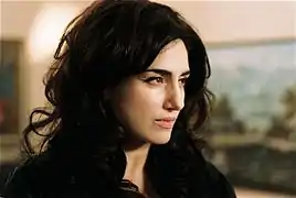 Ronit Elkabetz(Nadia Passeron)