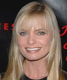 Jaime Pressly, interprète Jill Kendall.