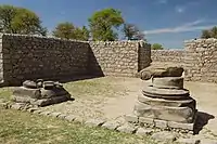 Temple de Jandial (en)IIe final- Ier siècle. Souvent considéré comme un temple du feu zoroastrien à l'époque du royaume indo-parthe (de 19 EC à 226)