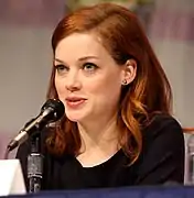 Jane Levy interprète Zoey Clarke.