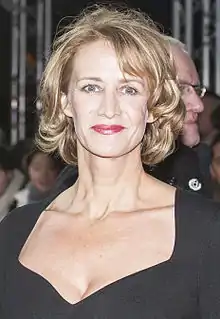 Janet McTeer dans le rôle de Camilla Traynor.