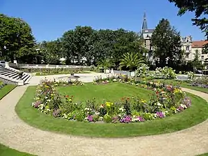 Parterre de fleurs.