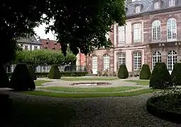 Jardin à la française du palais.