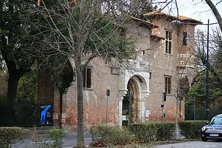 Porte de l'Arsenal (1620-1622, Pierre Monge).