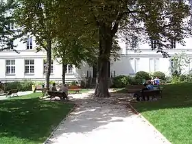 Vue du jardin Carré-de-Baudouin.