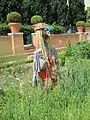 Jardin potager et épouvantail.