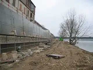 Renforcement du mur du Cordon à Jargeau (2004)