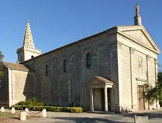 Église Saint-Paulin de Jau-Dignac-et-Loirac
