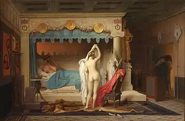 Photographie en couleurs d'un tableau représentant un intérieur antique richement décoré, dans lequel une femme à la chair claire se déshabille devant un homme allongé, au lit, pendant qu'un deuxième homme se dissimule à droite dans l'encoignure de la porte.