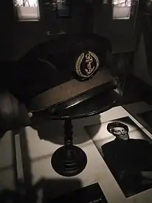 Casquette de second maître à coiffe bleue (hiver), 1944-1945.