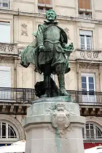 Monument à Jean Guiton, place de l'Hôtel de ville de La Rochelle.