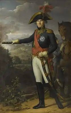 Portrait en pied d'un maréchal de Napoléon, coiffé d'un bicorne à plumes, le buste tourné de trois-quarts, la main gauche tenant la garde du sabre, l'autre le bâton de maréchal. En arrière-plan, une scène de bataille et, sur la droite du tableau, un soldat tenant un cheval par la bride.