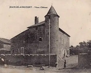 5 Château et sa tour (1915).