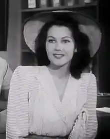 Description de l'image Jeanne Bates in The Phantom serial (1943).jpg.