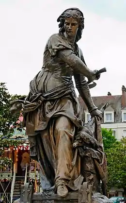 Monument à Jeanne Hachette (1851), Beauvais, place de la mairie.