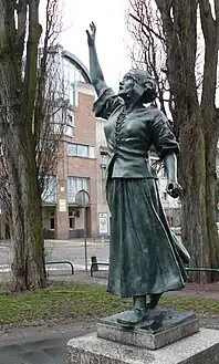 Monument à Jeanne Maillotte (1936), Lille.