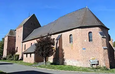 L'église fortifiée Saint-Martin.