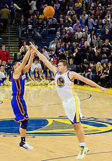 David Lee face à Jeremy Lin