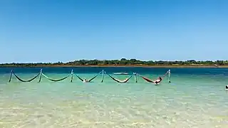 Les célèbres hamacs immergés de Jericoacoara.