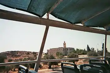 le monastère Mar Elias vu du bus 99, depuis la route d'Hébron