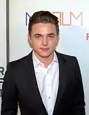 Jesse McCartney dans le rôle de Cooper.