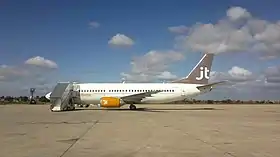 Un Boeing 737-300 de Jet Time à l'aéroport de Misrata, en février 2012