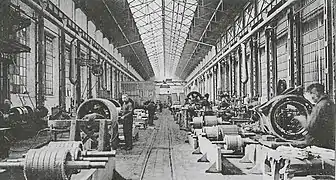 Hall de montage des gros moteurs des Forges et Ateliers de Construction Électriques.
