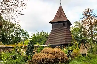 Tour-clocher en bois de l'Église Saint-Venceslas.