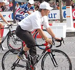 Jim Ochowicz lors de la dernière étape du Tour de France 2010.