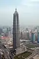 Jin Mao Tower depuis la Oriental Pearl Tower (2005)