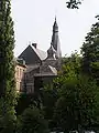 Le château Pastur et la chapelle ND du Marché.