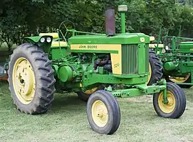 John Deere 720