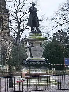 Monument à John Howard, Bedford.