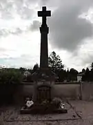 Monument aux morts 1914-1918 au cimetière.