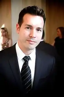 Description de l'image Jon Seda at 2014 Imagen Awards.jpg.