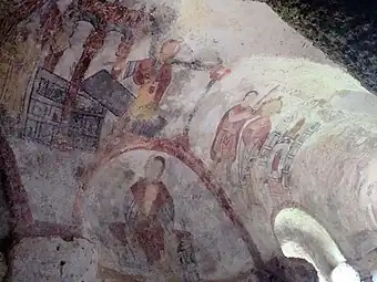 Grottes de Jonas : fresques de la chapelle creusée dans un matériau volcanique, occupation de l'époque celtique (400 av. J.-C.) au XIIe siècle, Puy-de-Dôme.