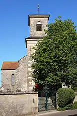 Entrée de l'église sur la rue principale.