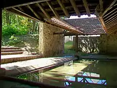 Lavoir au centre-ville.