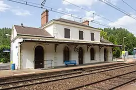 Gare de Jouy.