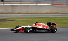 Photo de la Marussia MR03 de Bianchi à Silverstone, chaussée de pneus intermédiaires