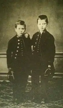 Jules Laforgue et son frère aîné Émile, pensionnaires au lycée de Tarbes (1868).